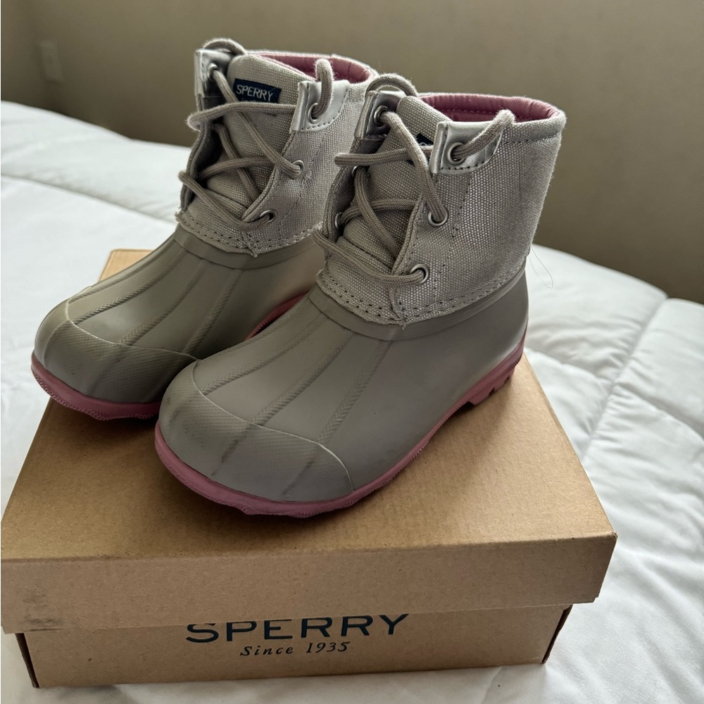 Kids Snow Boots Size 10